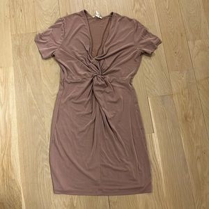 H&M Nude / Mauve V-Neck Short Sleeve Bodycon Dress - L